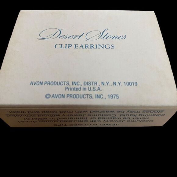 Vintage 1975 Avon Clip Earrings Desert Stones Gold Tone in Box NEW - Picture 3 of 5